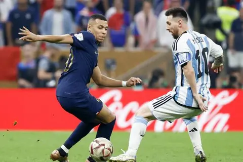 ميسي يطارد مبابي ورونالدو في مركز متأخر.. قائمة هدافي كأس العالم عبر التاريخ
